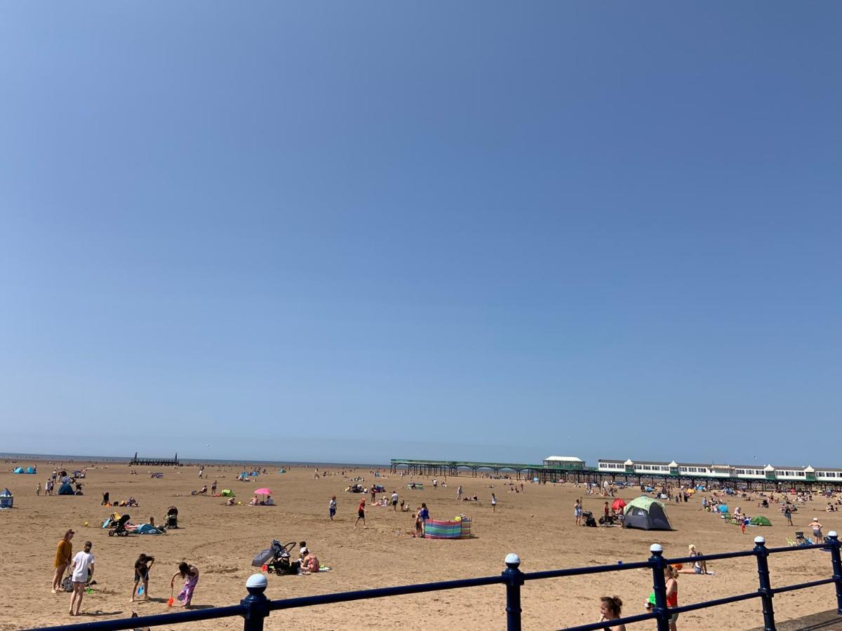 Beach View - Amazing Sea Views 리탬 세인트 앤스 외부 사진