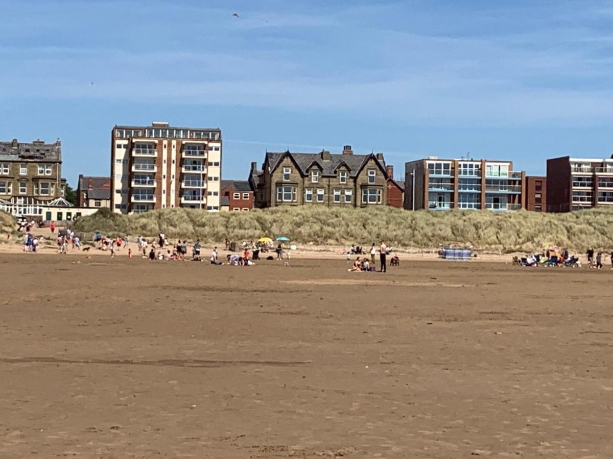 Beach View - Amazing Sea Views 리탬 세인트 앤스 외부 사진